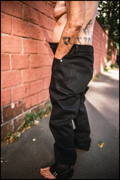 Black black cobra selvedge denim COMMUNS 15oz