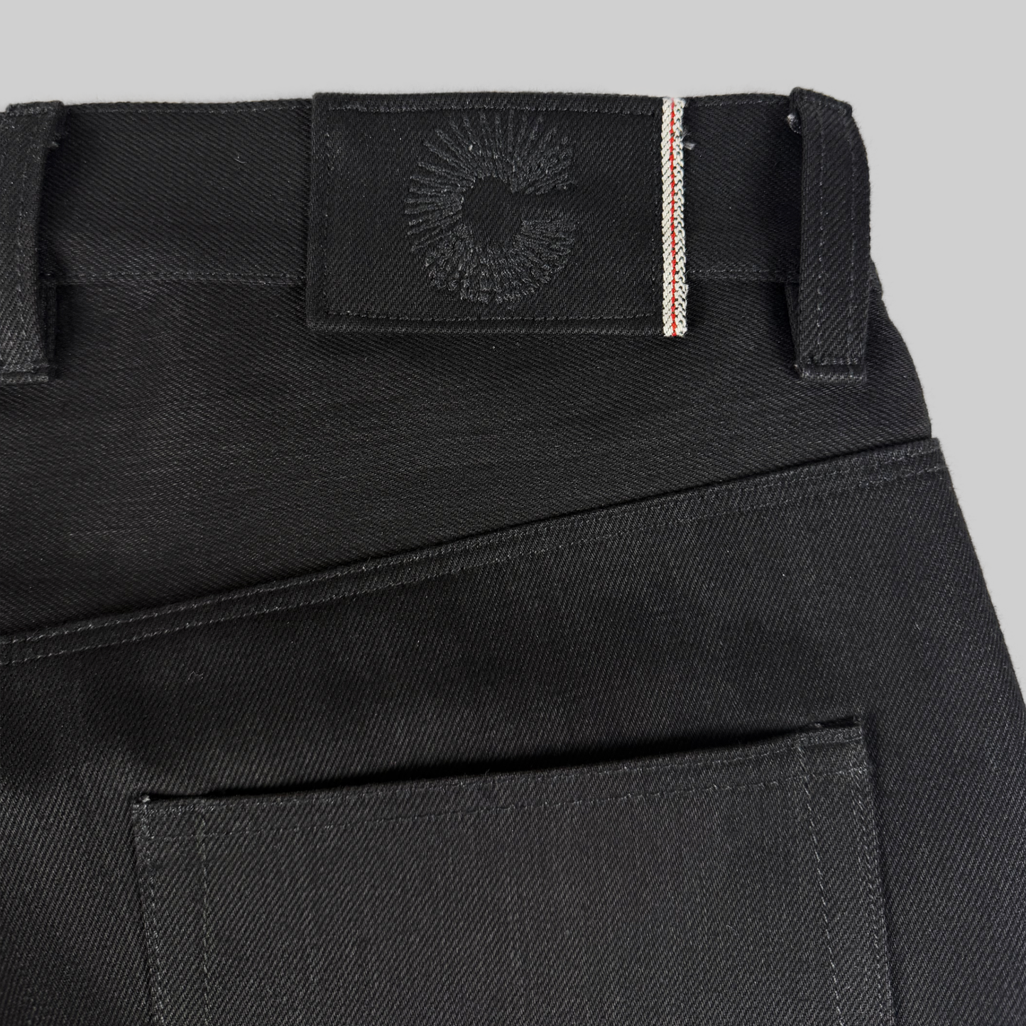 Black black cobra selvedge denim COMMUNS 15oz